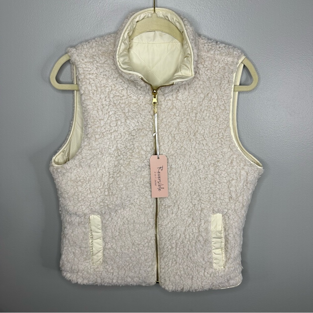 Love Tree NWT Ivory Reversible Faux Fur/Quilted Vest Jacket Women’s Size Medium